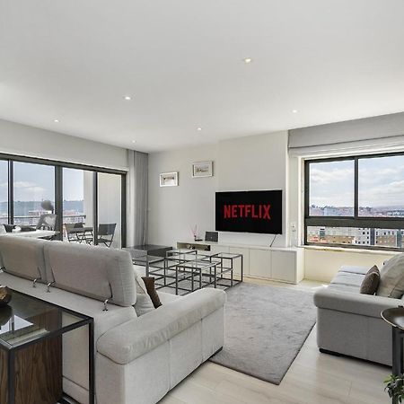 Whome Family Condo - Urban Retreat With Parking, Ac, Elevator In Great Location Лиссабон Экстерьер фото