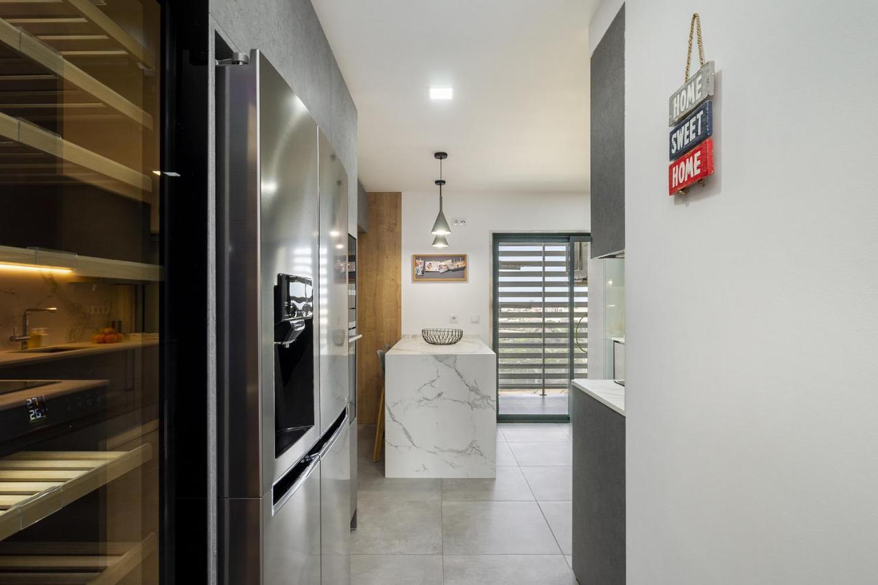 Whome Family Condo - Urban Retreat With Parking, Ac, Elevator In Great Location Лиссабон Экстерьер фото
