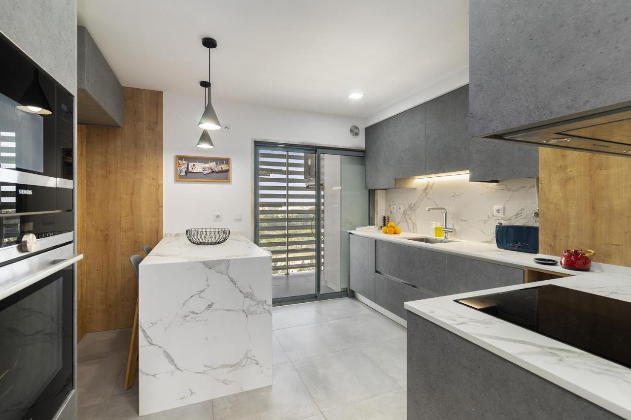 Whome Family Condo - Urban Retreat With Parking, Ac, Elevator In Great Location Лиссабон Экстерьер фото